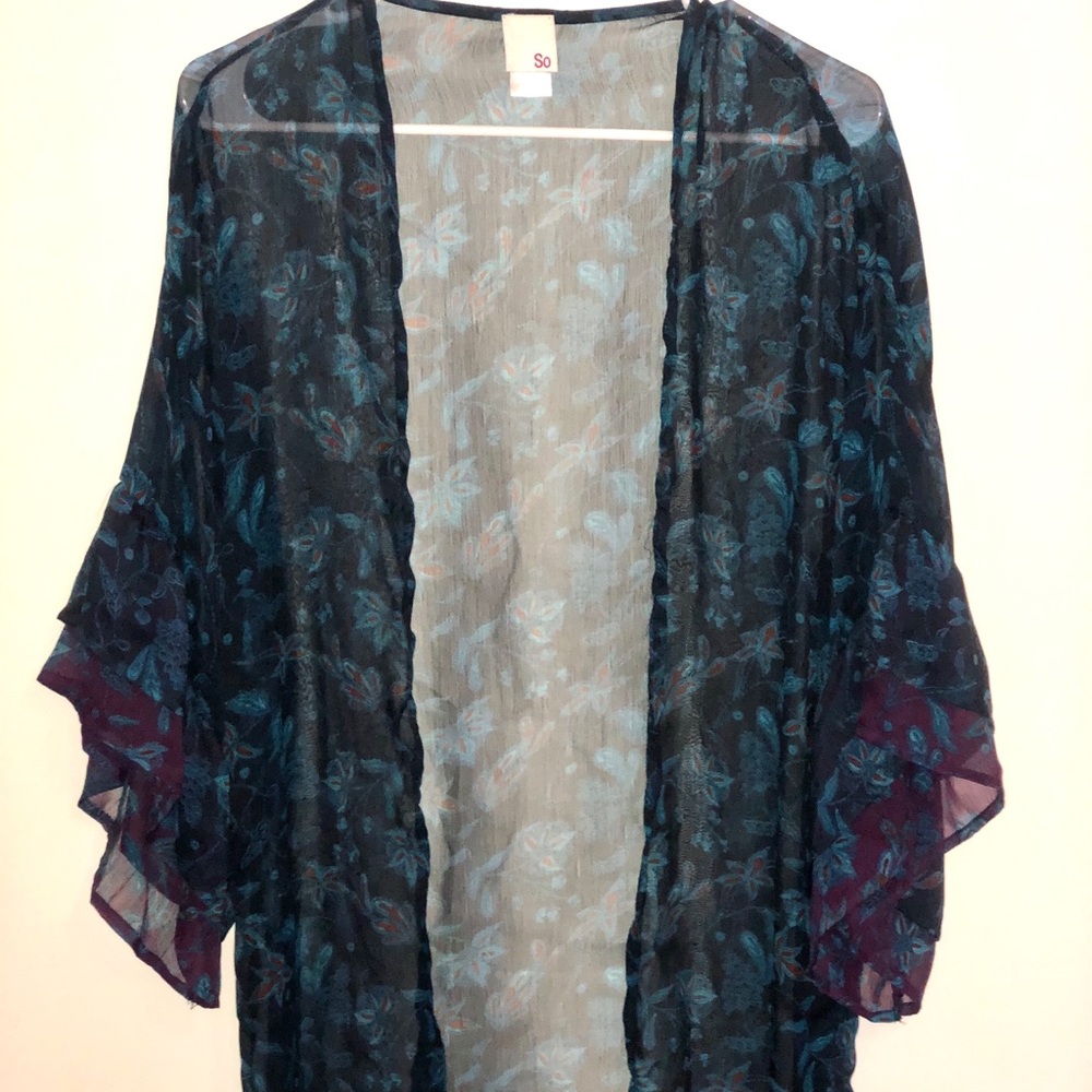 Colorful Throwover-Looks great w/ shorts or pants